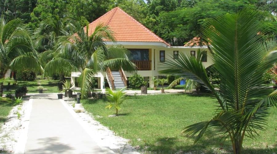 Dolphin Resort Havelock, Havelock Island 1